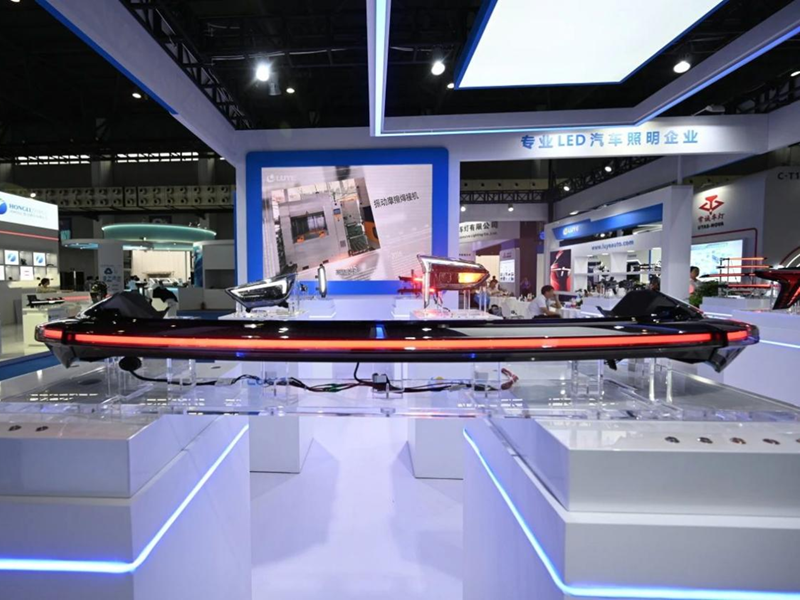 ��߸Y��M��β��